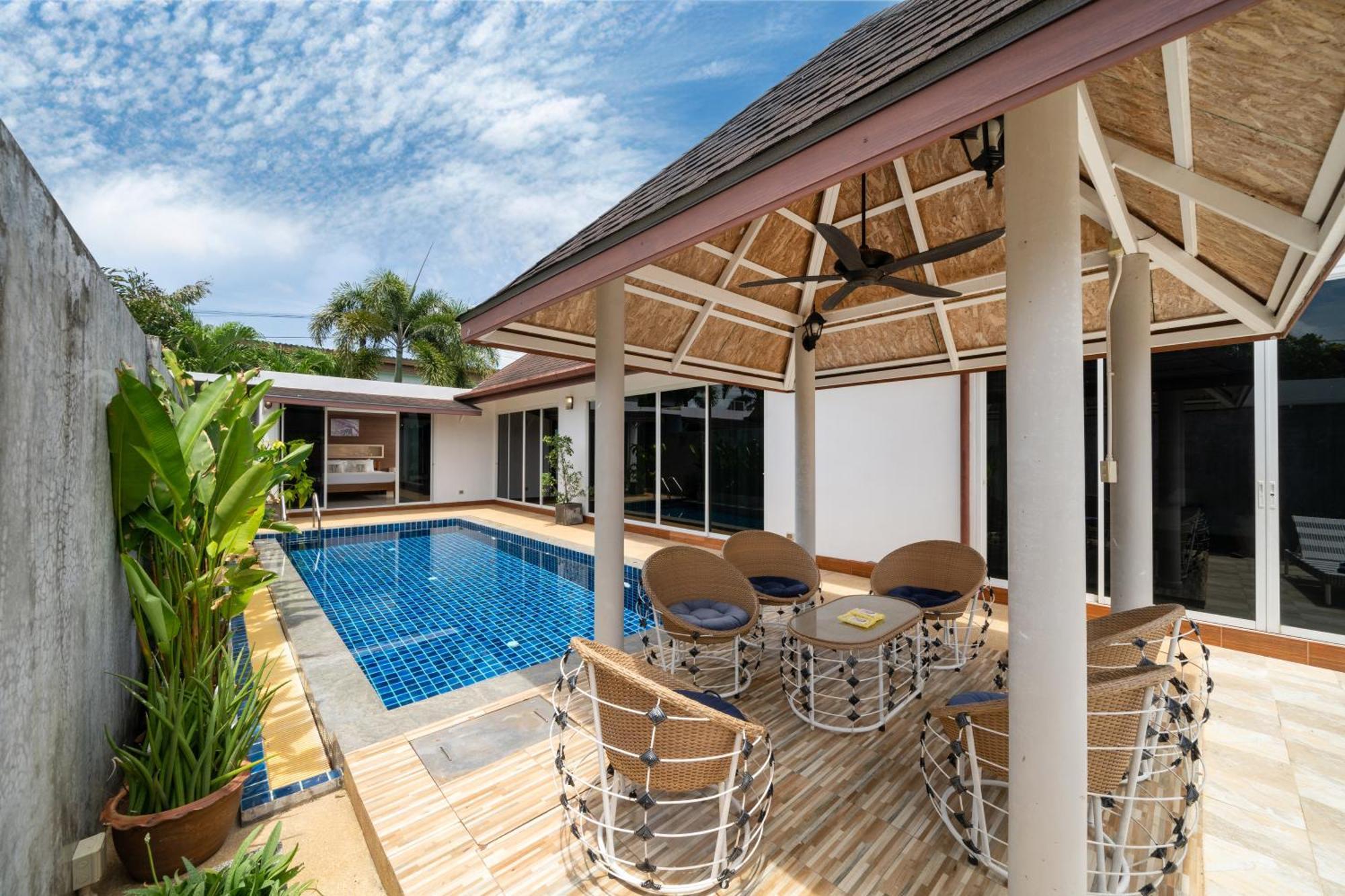 Villa Bangtao *